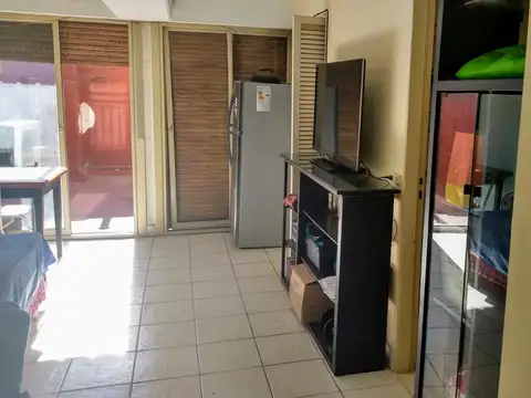 MONOAMBIENTE CON PATIO EN LINIERS - CERCA DE LA ESTACION