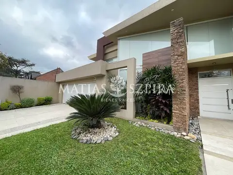 Casa - Venta - Argentina, Castelar - Machado 3000