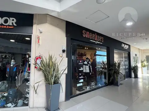 Local en Venta en Guillermo E Hudson, USD 80.000