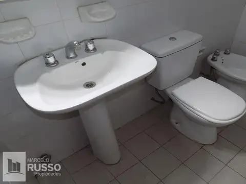 Departamento en Alquiler en Villa Santos Tesei, $ 450.000