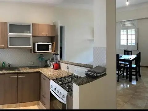 Departamento tres ambientes en alquiler Colegiales