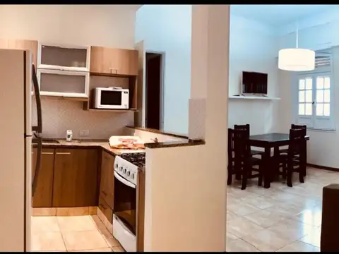 Departamento en Alquiler en Colegiales, $ 950.000