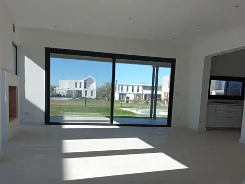 Casa en Venta al Este