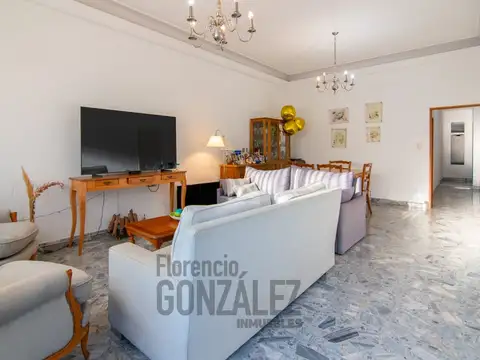 VENTA DE CASA 3 AMBIENTES EN LUGANO