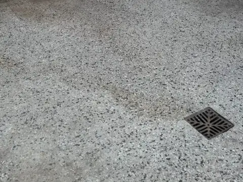 Villa Martelli (Uruguay 600) PH 3 ambientes con espacio guardacoche.