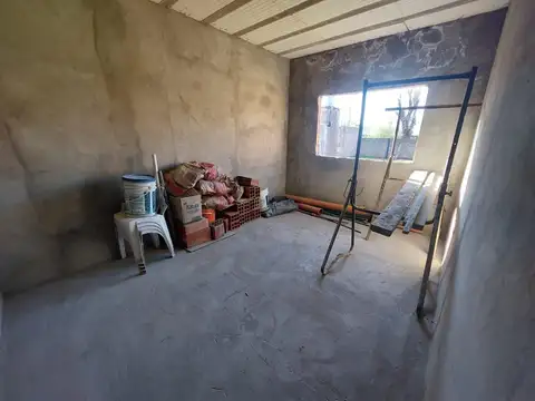 Casa de tres dormitorios en venta a terminar con todos los servicios