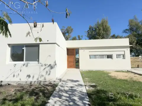 Venta Casa - Barrio Privado Pilar del Este- Santa Emilia.