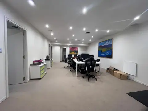 Oficina en Alquiler en Retiro, $ 1.300.000