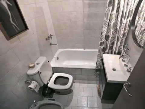 Joaquín V. González 1000, Piso 2°