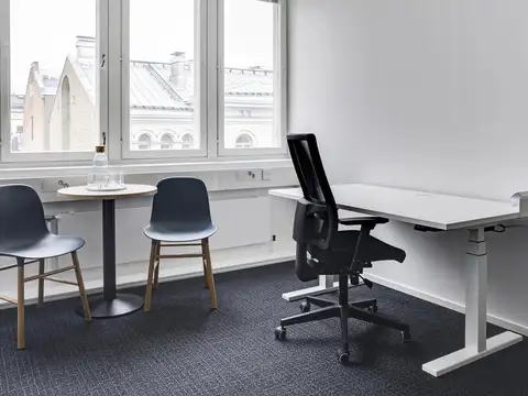 Plaza Building, Distrito Quartier, 320 Presidente Ramon Castillo Av