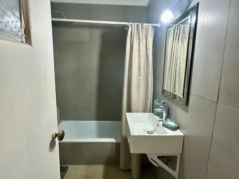 Depto Tipo Casa en Venta 40 años