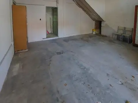 Local en Alquiler en Flores Sur, $ 500.000