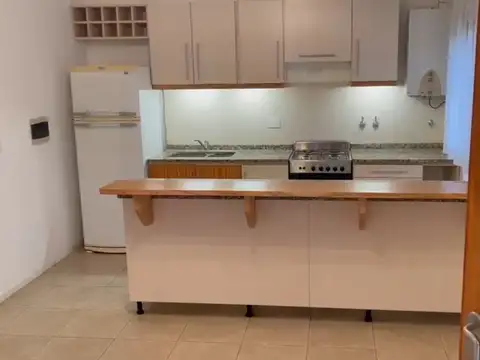 Departamento en Alquiler con 1 cocheras