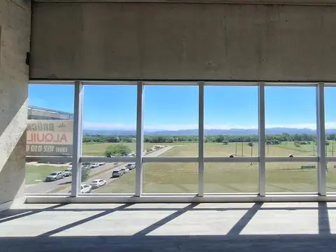 EXCLUSIVA OFICINA EN ALQUILER PARQUE EMPRESARIAL AEROPUERTO