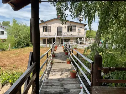 Casa 10 ambientes con 3 baños