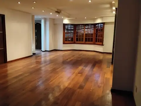 VENTA 6 AMB VILLA SARMIENTO PILETA JARDIN COCHERA