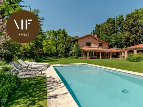 MARAVILLOSA RESIDENCIA CON 3340 M2 DE LOTE EN DON TORCUATO, A 1 CUADRA DE LA PANAMERICANA.