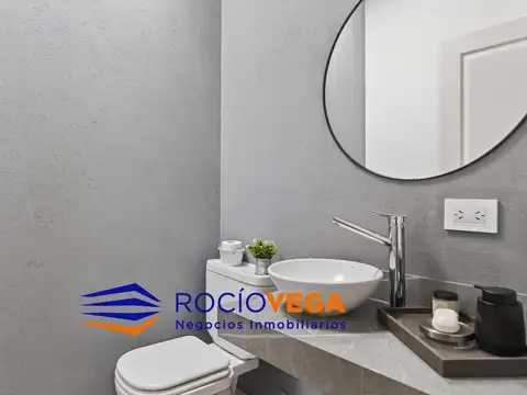 Casa en Venta con 2 cocheras
