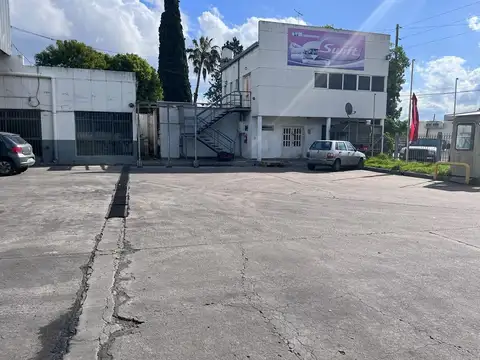 LOCAL - GALPON  EN VENTA EN LA PLATA