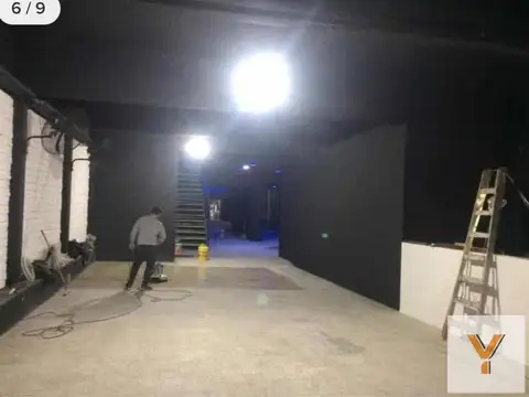 Edificio Comercial en venta - 800mts2 - Piñeyro