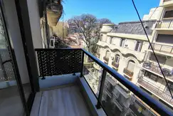 Edificio ubicado a 1/2 cuadra Facultad de Medicina de 1 Dormitorios