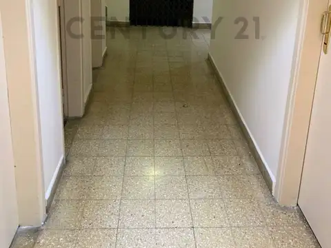 Montevideo 700, Piso 0