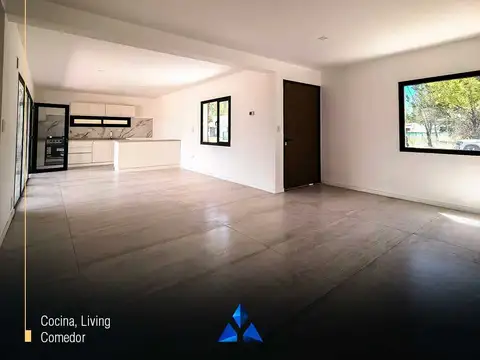 Casa en Venta en Plottier, USD 360.000