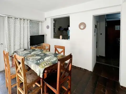Casa 4 ambientes con 1 baño