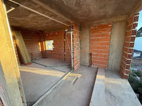 Julian Perez 500, Piso pb
