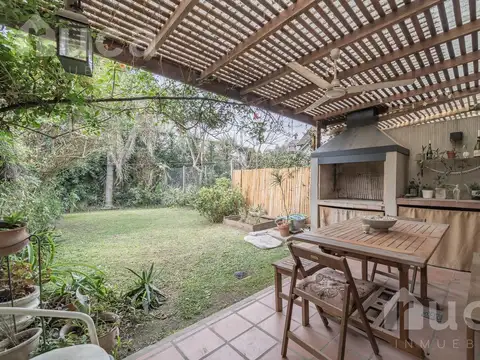 Casa en Venta 4 ambientes con jardín y cochera. Condominio en Tigre. Apto crédito