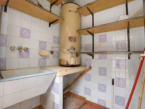 Venta Casa 4 amb Refacc con cochera,patio,terraza