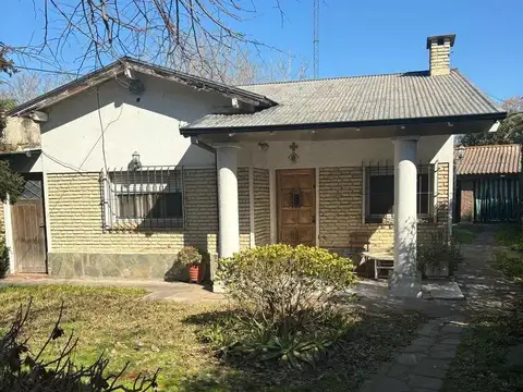 Casa en venta - 2 Dormitorios 1 Baño - Cochera - 504Mts2 - Moreno