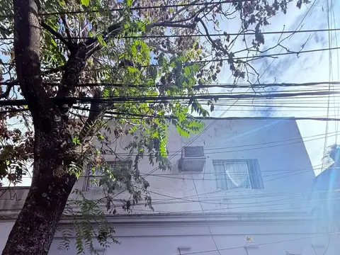 venta Casa oficina con 180m2 cubiertos apto oficina