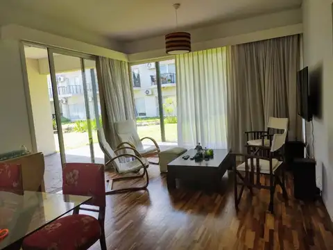 DEPARTAMENTO EN ALQUILER EN SOLAR AZUL - PILAR