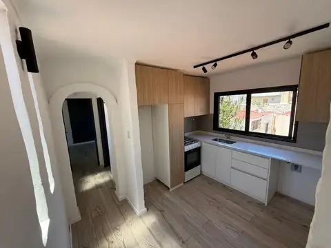 Carlos Villate 2600, Piso 1