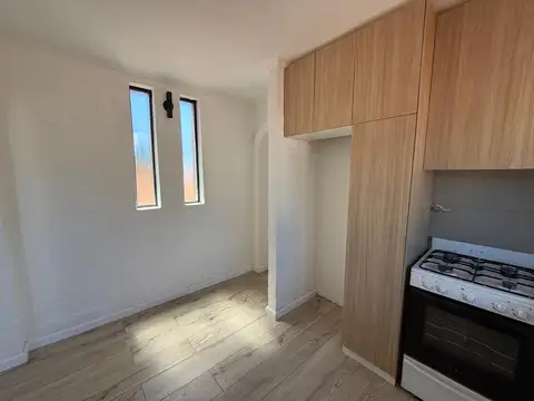 Depto Tipo Casa en Venta en Olivos, USD 145.000