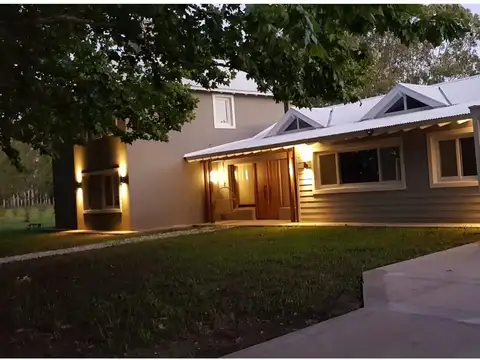 IMPONENTE CASA "NUEVA" EN LA COLINA GOLF&POLO - 5 AMB + DEP.