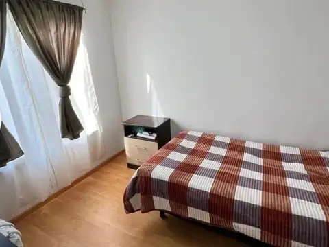 Duplex en venta 3 ambientes en Luis Guillon
