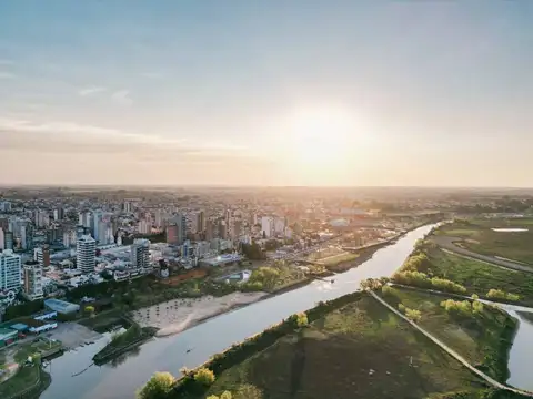 Casa en Venta en San Nicolas de los Arroyos, USD 310.000