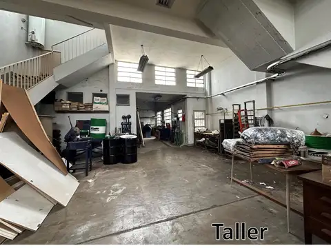 Excelente Fabrica con Oficinas