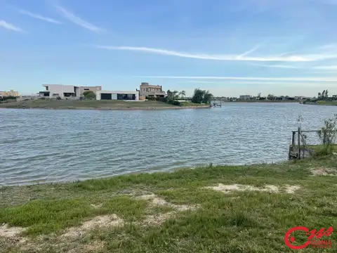 Terreno en Venta de 937,0 m2