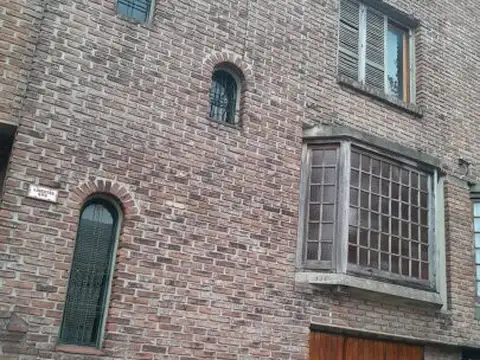 Depto Tipo Casa en Venta de 4 ambientes