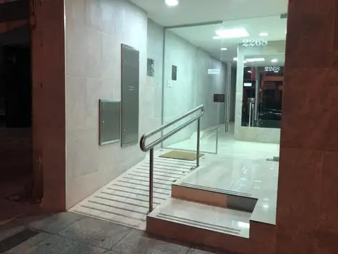 Venta de Dos ambientes mas Escritorio en Palermo