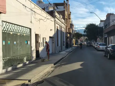 Local en Alquiler en San Fdo del Valle de Catamarca, $ 850.000