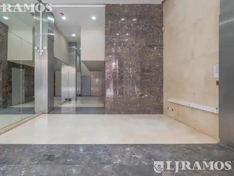 Oficina en Alquiler en Monserrat, USD 25.000