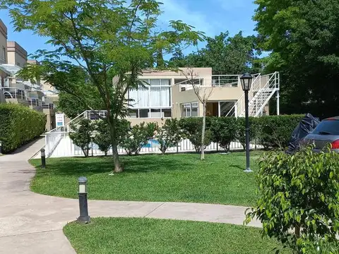 Departamento 2 ambientes en alquiler en Jardines de Saravi, pilar