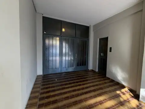 Luis Costa 774 , Piso 1
