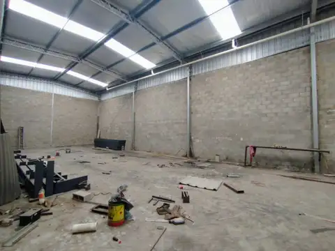 Venta GALPÓN A ESTRENAR 250m2 PILAR, zona comercial RUTA 28