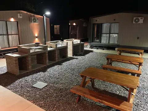 Casa 2 ambientes con 2 baños