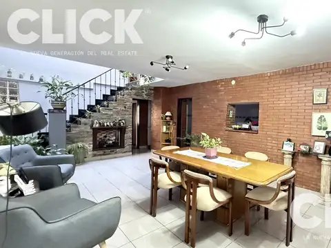 Venta - Casa 5 ambientes con terraza - Quincho - Villa Crespo